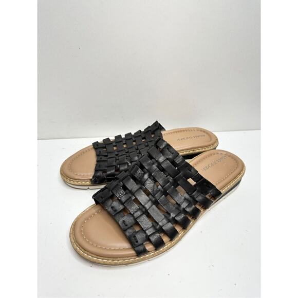 Me too Arien Sandals Womens Size 6.5 Black Woven Slip On Leather Slide - Picture 2 of 8